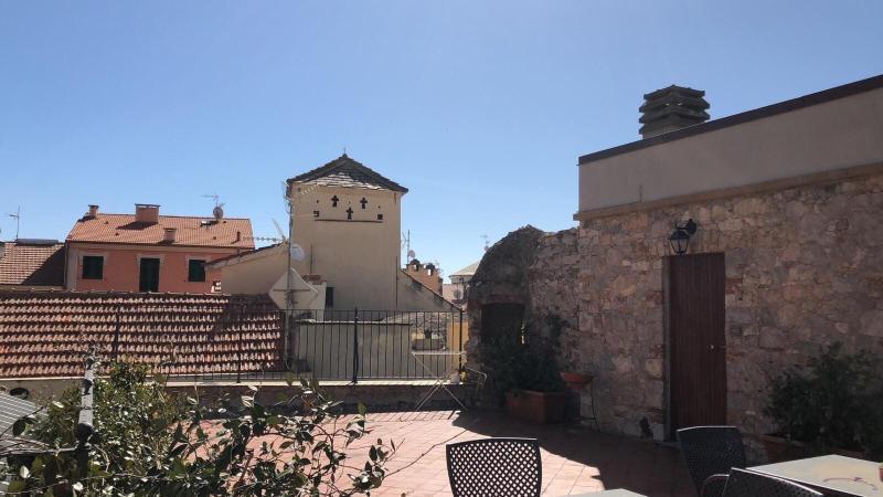Al Castello Affittacamere Pietra Ligure Exterior foto
